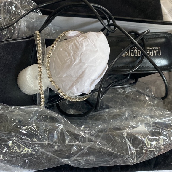 Cape Robbin heel sandal. - Picture 3 of 5